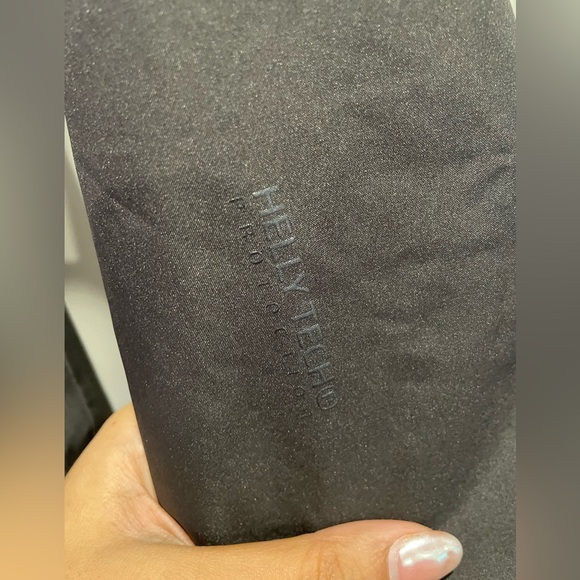 Helly Hansen // Women’s 77 Helly Tech Waterproof Breathable Rain Jacket - Picture 4 of 6